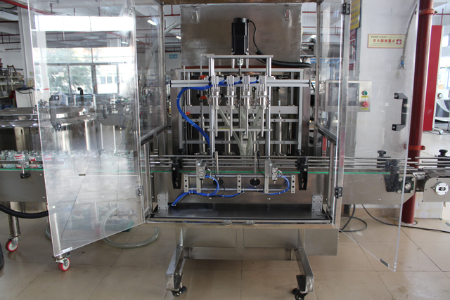 充填機 4ヘッド(3).JPG