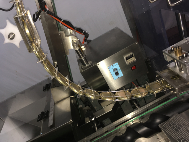 CAPS 給餌システム自動.jpg