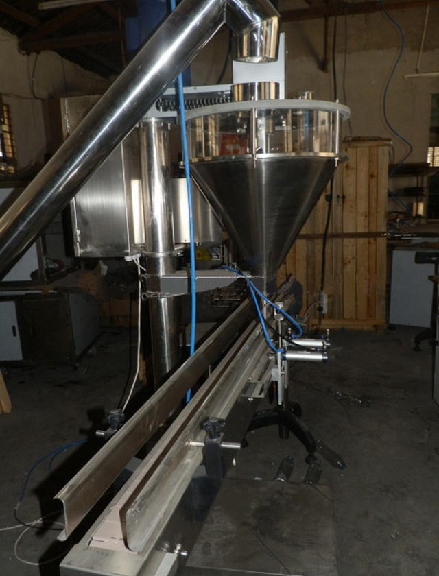 lateral shot for auger filling machine powder オーガーフィラー小麦粉工場.jpg