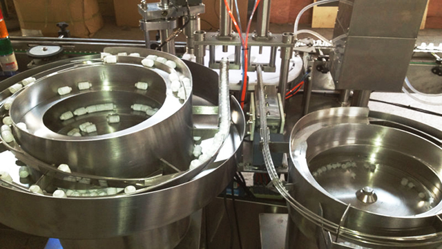 充填ライン E 液体.jpg