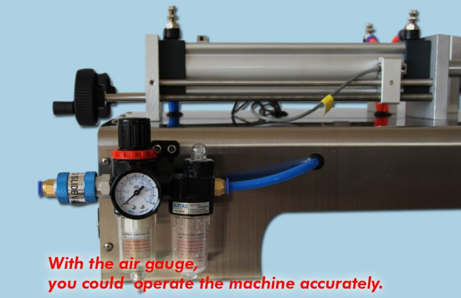 air guage for filling machines connected with air compressor 正確な充填量のためのエアゲージ.jpg
