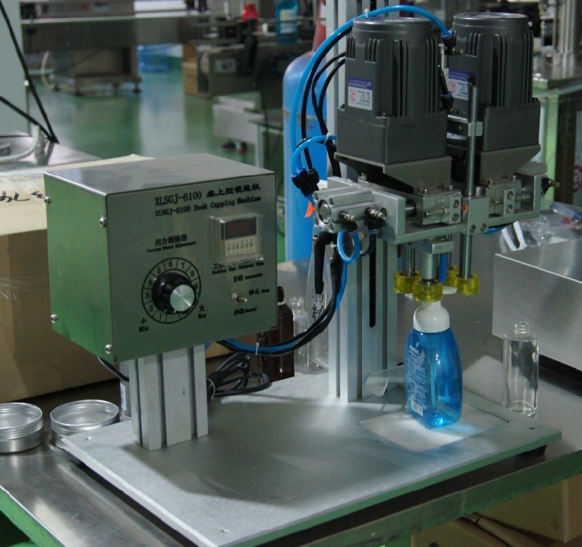 desktop screw capping machine semi automatic 液体洗剤製造ライン半自動