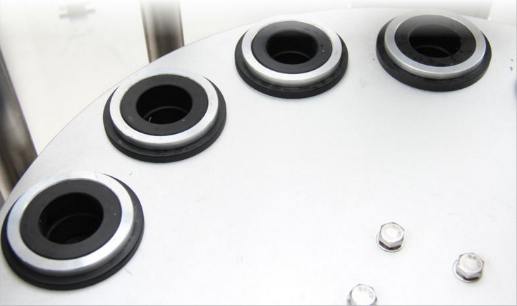 holding trays for tubes filler sealer equipment チューブ用トレイ.jpg