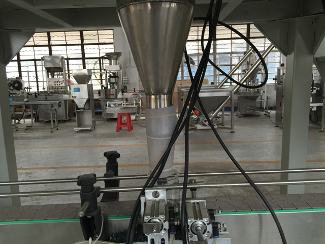 顆粒充填ノズル 充填剤.jpg