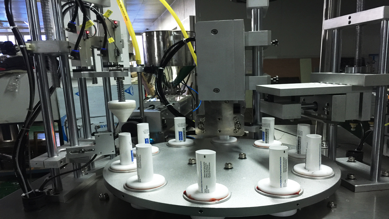 rotary filling sealing machine 回転充填超音波チューブシーリング.jpg