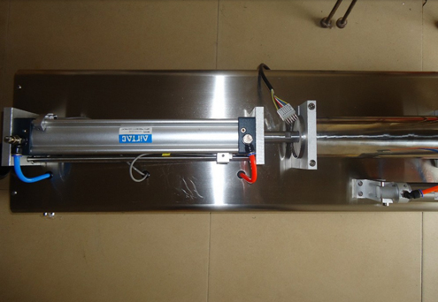 good quality liquid filling machines 充填機用シリンダー.jpg
