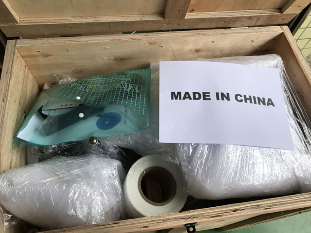 wooden case packaging for labeling machine ラベリングマシン用の木箱包装.jpg