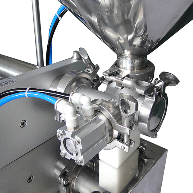 liquid filling machine for lotion shampoo cream シャンプーフィラー装置.jpg